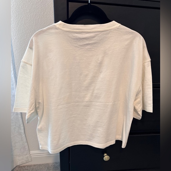 Cropped T-shirt with crochet floral appliqués - size M NWT - Picture 7 of 7